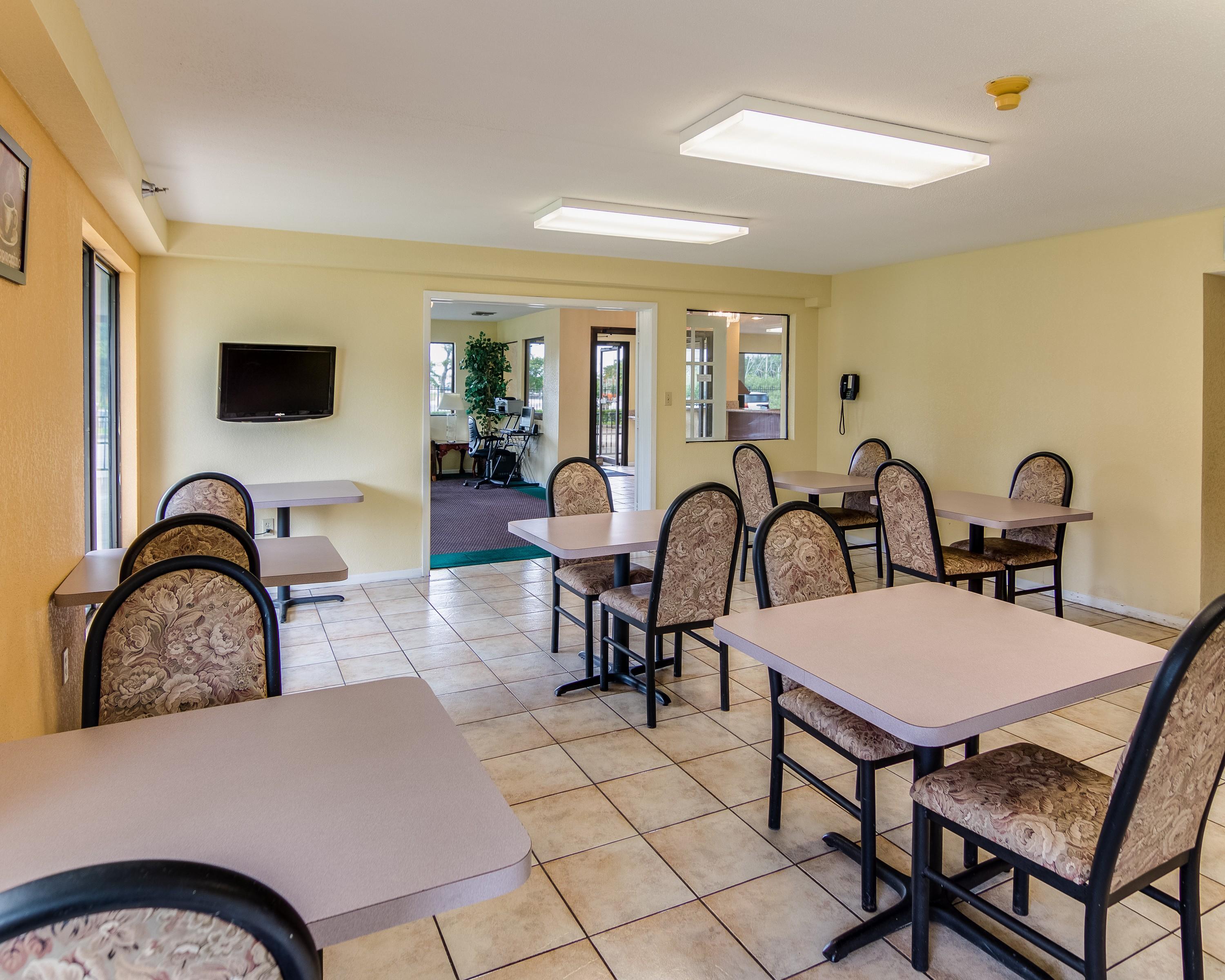 Rodeway Inn & Suites Hwy 290 Nw Хюстън Екстериор снимка
