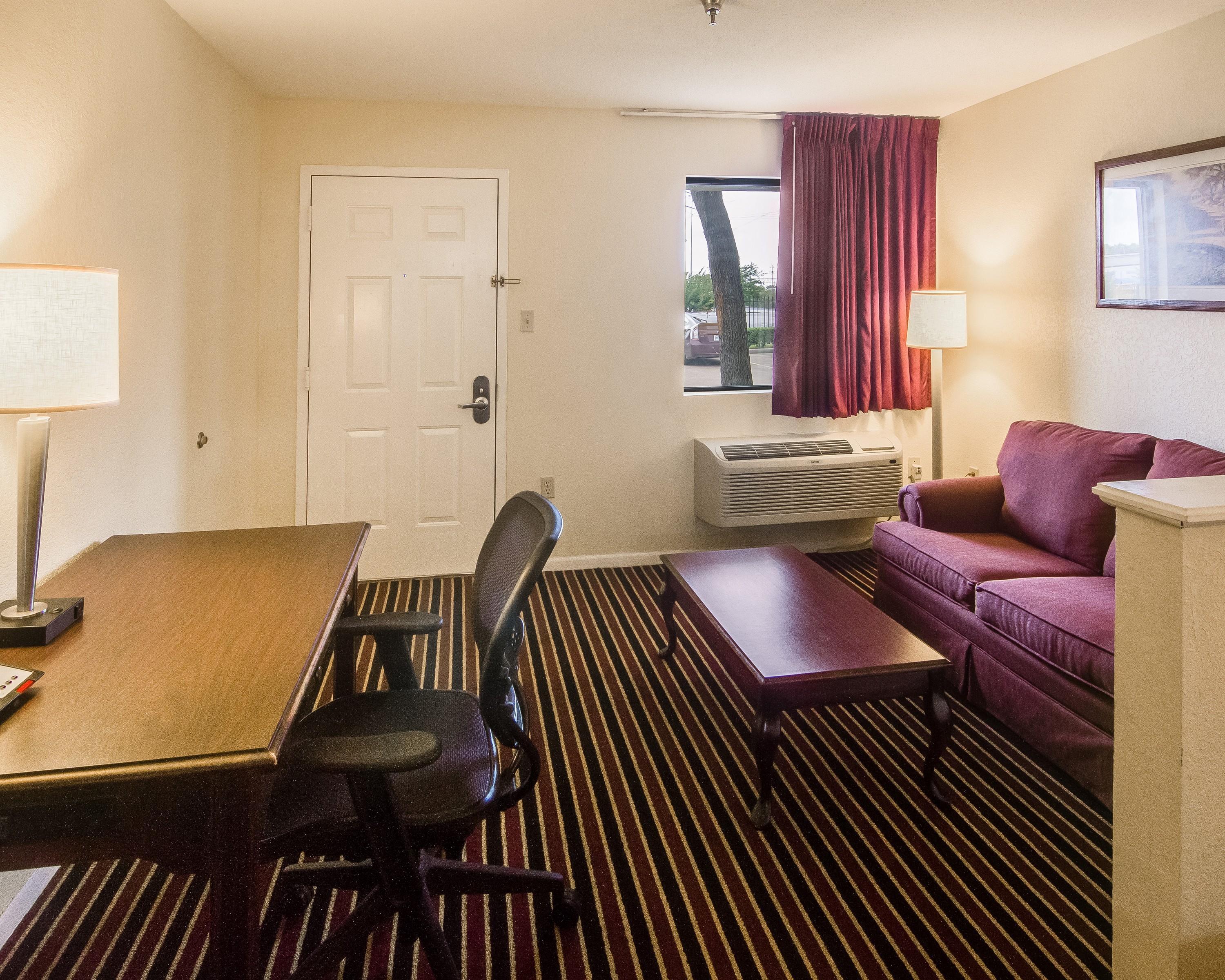Rodeway Inn & Suites Hwy 290 Nw Хюстън Екстериор снимка