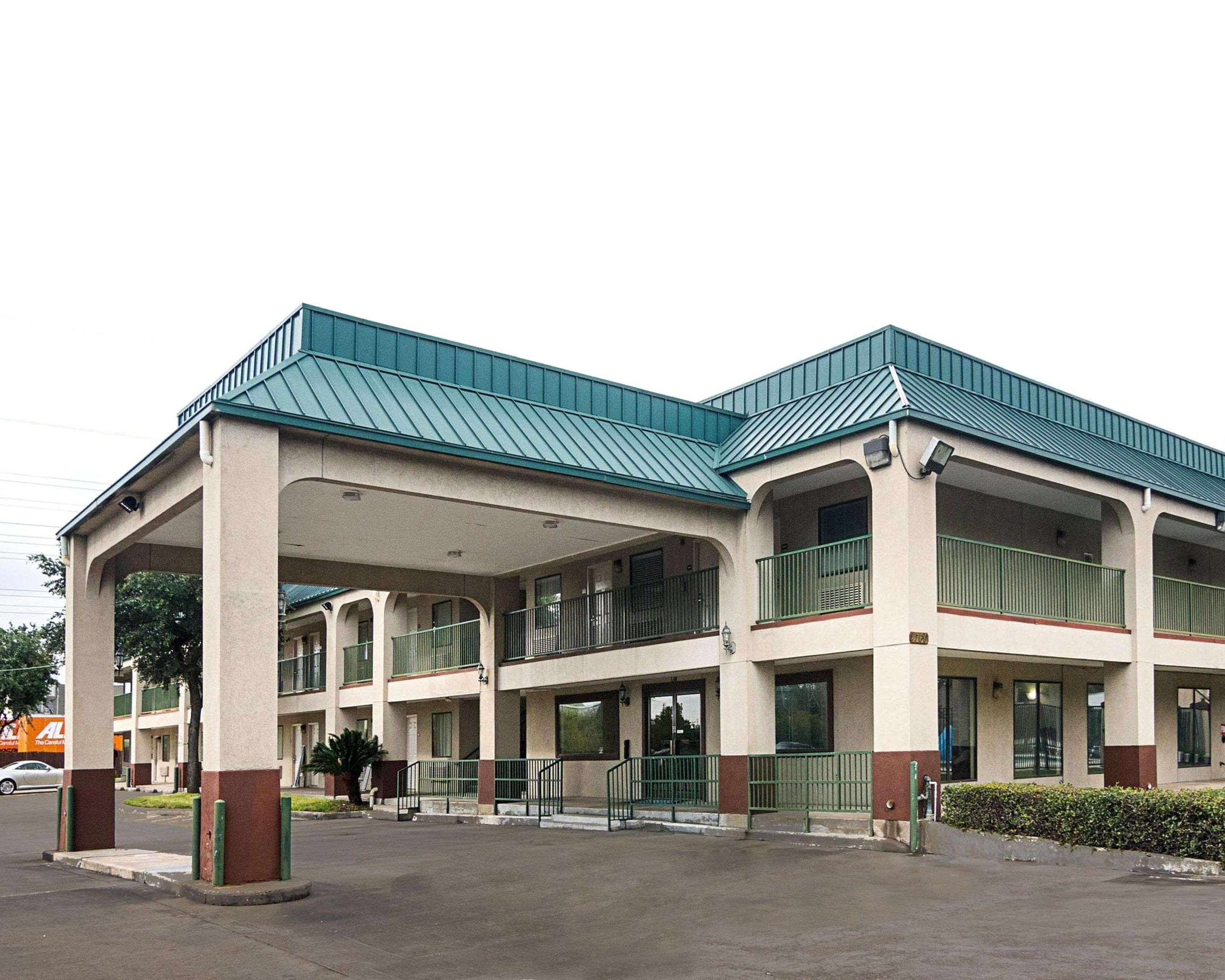 Rodeway Inn & Suites Hwy 290 Nw Хюстън Екстериор снимка