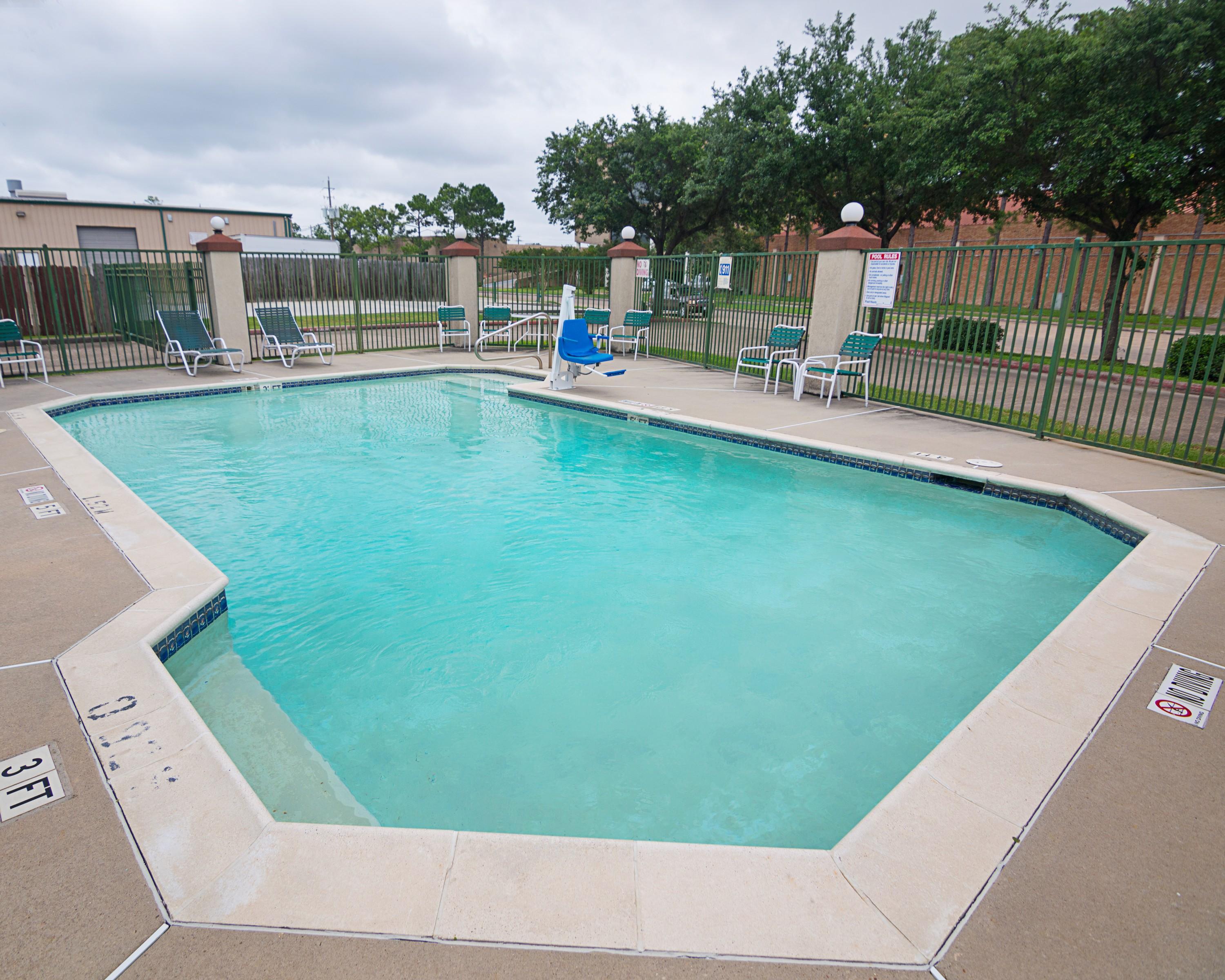 Rodeway Inn & Suites Hwy 290 Nw Хюстън Екстериор снимка