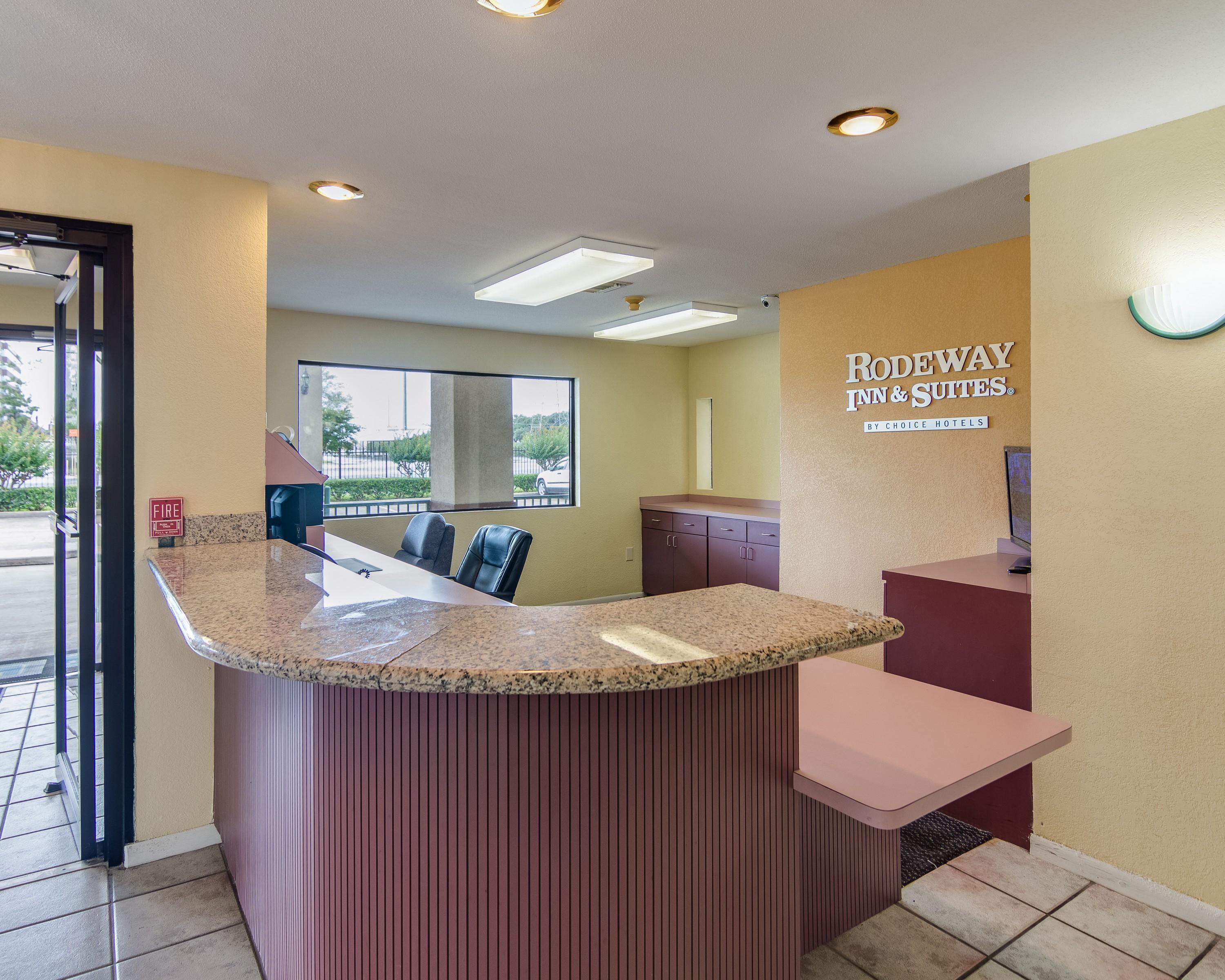 Rodeway Inn & Suites Hwy 290 Nw Хюстън Екстериор снимка