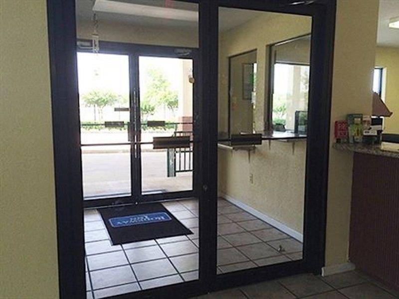 Rodeway Inn & Suites Hwy 290 Nw Хюстън Екстериор снимка